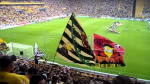About press copyright contact us creators advertise developers terms privacy policy & safety how youtube works test new features press copyright contact us creators. Dynamo Dresden West Ham United Dynamo Hymne K Block Youtube