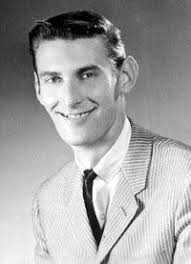 Who remembers when WMPS fired Rick Dees and the effect for that made WHBQ  number 1 in the rock AM market and WMPS went country a little while later ….