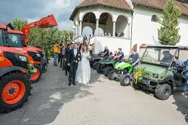 Die frauen haben alle einen umfangreichen service und bieten auch verschiedene massagen an. Ad Bachmann Ag Hochzeit Gabriela Marcel