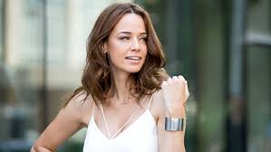 Jun 29, 2021 · andreea raicu a profitat de plecarea în grecia pentru a vizita locuri noi, dar nu a uitat nici de plajă. Andreea Raicu Inchide Gurile Rele DupÄƒ Ce A Fost CriticatÄƒ Pentru CÄƒ A Pozat Nud Eu Sunt ImpÄƒcatÄƒ È™i AsumatÄƒ Monden