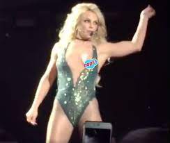 Britney Spears Suffers Wardrobe Malfunction On Stage