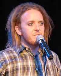 File:Tim Minchin singing (Cropped).jpg