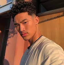 Slika Moze Sadrzavati Jedna Osoba Krupni Plan Cute Lightskinned Boys Just Beautiful Men Cute Asian Guys