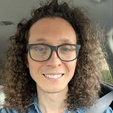 Stephen Romanelli's Instagram, Twitter & Facebook