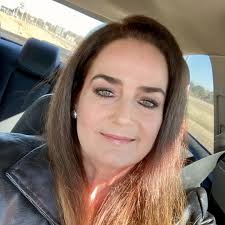 Renee Burnside's Instagram, Twitter & Facebook