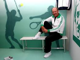 Adidas stan smith tennis shoes usually feature green trim and have perforated signature adidas stripes at the sides, for a subtle finish. Why Everyone Is Wearing Stan Smiths Business Insider