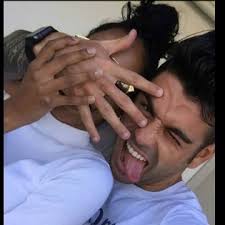 Nehuda elle a juste répondu à ses vieilles piques en lui relançant une pique, si il pleure c'est que la vérité blesse 💀 #lmvsmonde5. Ricardo Et Nehuda Home Facebook