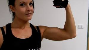 Il existe des exercices qui prennent en compte l'ensemble des bras. Comment Se Muscler Les Bras Sans Faire De Faux Mouvements