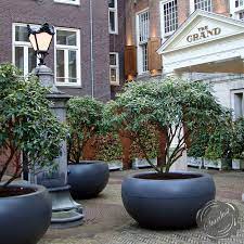Shop our best selection of large planters to reflect your style and inspire your outdoor space. Xxl Commercial Planter Extra Large Round Planter Box Large Garden Pots Extra Large Planters Large Planters Pots