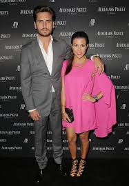 Kourtney kardashian is an american tv personality, model, socialite, and entrepreneur. Kourtney Kardashian Height