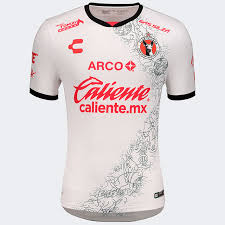 El club tijuana xoloitzcuintles de caliente, mejor conocidos como club tijuana, xolos de tijuana o simplemente xolos, es un club profesional de fútbol mexicano. Novas Camisas Do Xolos De Tijuana 2020 2021 Charly Mdf