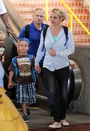 A year after that in 2006, second son jayden james. Britney Spears In Maui With Her Family Popsugar Celebrity