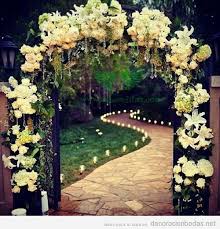 Mesa novios con arco de flores. Jardines Y Aire Libre Decoracion Bodas Todo Para Decorar Con Ideas Originales Tu Boda Arreglos Florales Para M Paysages Magnifiques Beau Paysage Beautiful