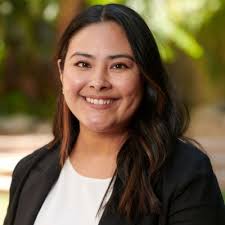 I'm happy to share that I started a new role as a Planner at La Clínica de  La Raza!! Already, I've been learning lots this week and am excited at the  alignment