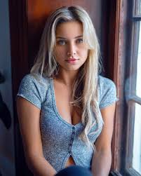 Franceska Fournier - Free pics, galleries & more at Babepedia