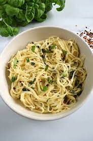 Garlic Basil Pasta Easy 10 Minute Spaghetti Hint Of Healthy