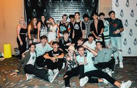 Lights Out Tour Futuro Fidanzato Ragazzi Carini Bei Ragazzi