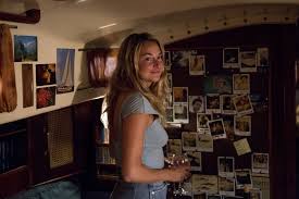 Tami oldham și richard sharp nu au anticipat că vor naviga direct către unul dintre cele mai catastrofale uragane din istoria înregistrată. Adrift SupravieÈuind Pe Mare O SplendidÄ Poveste De Iubire Èi Curaj Marea Dragoste