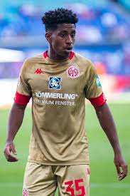 Apart from its surreal beauty and poetry, order of importance, like. Leandro Barreiro Wikipedia