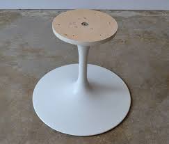 Eero saarinen tulip table oval , top mdf fluid laminated white or black. Early Knoll Tulip Base Coffee Table By Eero Saarinen 1950s At 1stdibs
