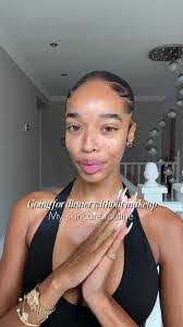 Jasmine Lovell's Instagram, Twitter & Facebook