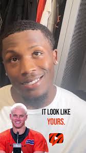 Tee Higgins Reacts to Joe Burrow's New Haircut