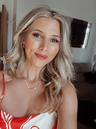 This has taken me far too long to get round to do doing but I just wanted  to say how incredible these two businesses are- Pretty Baked