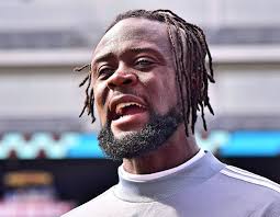 18th years playing pro-football and una nr wan listen to me”