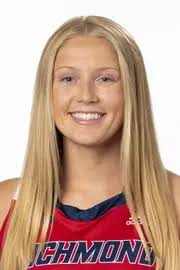 Evie Hanson's Instagram, Twitter & Facebook