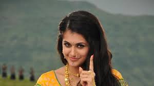The natural star of tollywood has done many different roles and scripts that encourage out of the box thinking. Bollywood Actress Taapsee Pannu Hindi Heroine Name List 1920x1080 Wallpaper Teahub Io