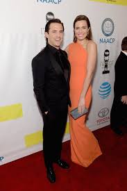 The Cast Of This Is Us Has A Family Reunion At The Image Awards Mandy Moore Mandy Moore Style Mandy Moore Milo Ventimiglia