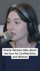 Cynthia Gracie's Instagram, Twitter & Facebook