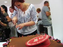 Zinglerstraße 83, 89077 ulm hier finden sie detaillierte informationen zu cake designer ulm: 20 Jahre Spuren Hinterlassen Jubilaum Fur Raz Ulm Und Max Gutknecht Schule Stiftung Liebenau