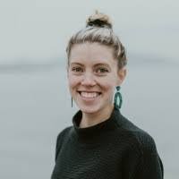 Laurie Fletcher's Instagram, Twitter & Facebook