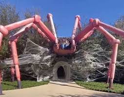 Kim kardashian | kim kardashian's house tour in hidden hills 2018(inside & outside). Inside Kim Kardashian S Epic Tarantula Themed Halloween House Complete With Huge Sticky Spiderwebs And Eerie Red Lights