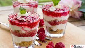 Invece per un dessert di fine pasto vi consiglio di servire la vellutata cheesecake zebrata, magari accompagnata da un ciuffo di panna montata, per gola e per decorazione. 3 Dolci Estivi Facili E Veloci Ricetta It