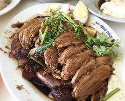 In the meantime, remove duck meat from bones and dice. 8 Best Braised Duck Rice In Singapore You Need To Braise The Queue For