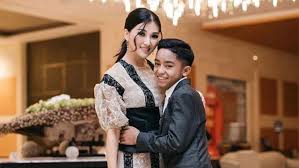 Pengakuan Sarwendah Soal Uneg Unegnya Saat Ruben Onsu Ngotot Angkat Betrand Peto Jadi Anaknya