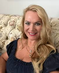 Beverly Rapp's Instagram, Twitter & Facebook