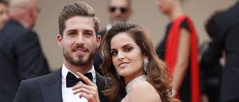 Von einem mann keine spur. Fussball Flirt Tv Reporterin Liebt Bundesliga Star Promiflash De