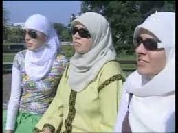 Find images and video of headcoverings worn by muslim women. Bnat Lhlal Video Dailymotion