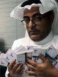 اعترف وليد الفراج (منتج الكرة السعودية)في قنوات art أنه أخطأ وأخطأت قنواته بحق الهلال وعلى الهواء مباشرة بعد ان استدرجه الأمير عبدالرحمن بن مساعد بذكاءة وفطنته اعترف الدلخ على كل شي وجعله في موقف لايحسد عليه وكان واضحاً بعدها الاهتزاز والارتباك على وجهه لا. ÙˆÙ„ÙŠØ¯ Ø§Ù„ÙØ±Ø§Ø¬ Auf Twitter Ø®Ø§Ù„Ø¯ Ø§Ù„ÙØ±Ø§Ø¬ Ø²Ø§Ø¯Øª Ø¯Ø±Ø§Ù‡Ù…Ø© ÙˆØµØ§Ø± Ø´Ø±ÙŠØ± Ø¹Ù„Ù‰ ÙÙƒØ±Ø© ØªØ±ÙŠ Ø§Ù„ÙÙ„ÙˆØ³ ØµÙˆØ±Ø© Ù…Ø´ Ø­Ù‚ÙŠÙ‚ÙŠØ© Ù„Ø£ØªØ³Ø¯Ø­ÙˆÙ† Ø§Ø®ÙˆÙŠ Ø¹ÙŠÙ† Http T Co Hbdh9muz