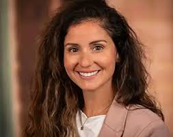 Tiffany Downing's Instagram, Twitter & Facebook