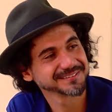 Armstrong family meets artist of Neil Armstrong mural