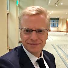 Maximize and innovate, with the data secrets of FinServ titans • Chief Wine  Officer