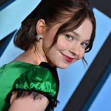 Emma Myers on the A Good Girls Guide to Murder Twist She Saw Coming—and  the One She Didnt | Glamour