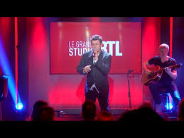 Em f g f c g c elle a tiré la première elle m'a touché c'est foutu. Marc Lavoine Elle A Les Yeux Revolver Lyrics Genius Lyrics