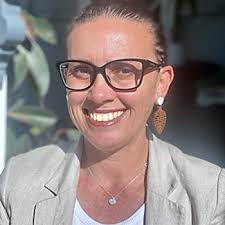 Kellie Walters's Instagram, Twitter & Facebook