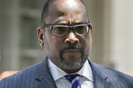 Kenneth Hosey's Instagram, Twitter & Facebook