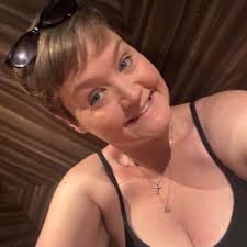 What can immediately ruin a first date?